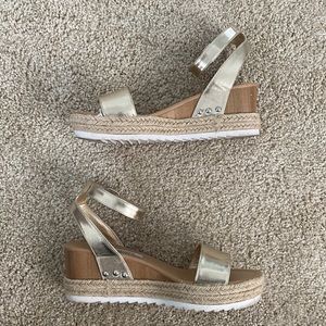 Steve Madden Gold Espadrilles/ Sandals